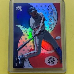 Vladimir Guerrero #7 2000 SkyBox E-X Baseball Trading Card